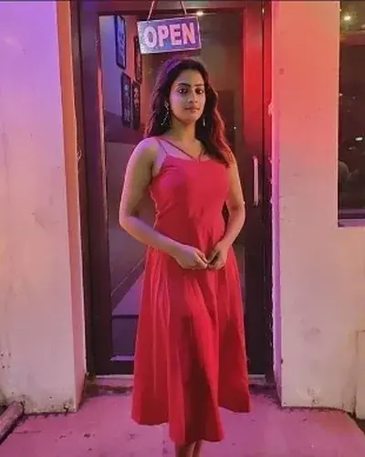 Escorts Hojai